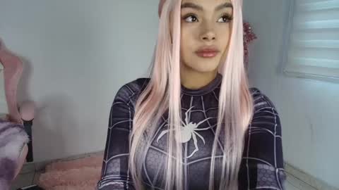 mia_zafir online show from 05/15/26, 08:16