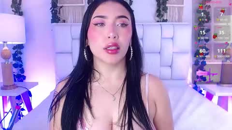 Mia online show from 09/14/25, 11:42