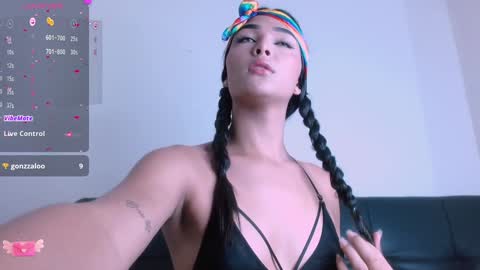 Mia online show from 01/22/25, 02:14