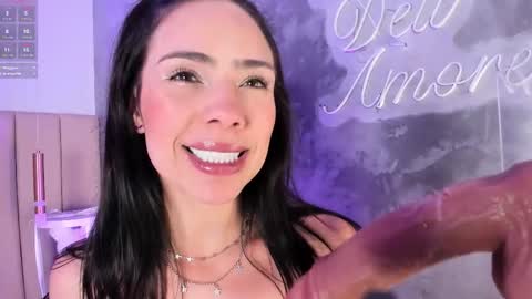 Mia online show from 01/19/26, 10:41