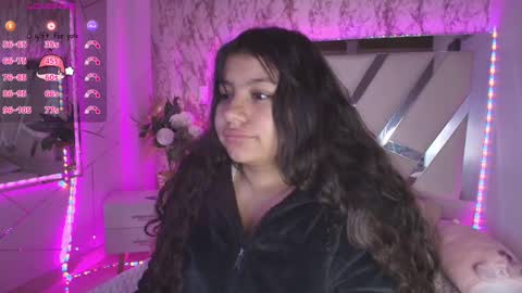 miaa_smiith1 online show from 12/12/24, 11:40