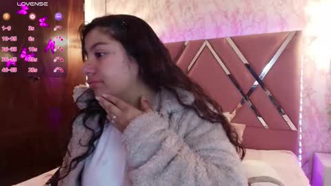 miaa_smiith1 online show from 03/03/25, 12:16