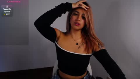 Snapshot of miaaa_mo chatting on 02/27/26, 08:31 Ma online show from 02/27/26, 08:31