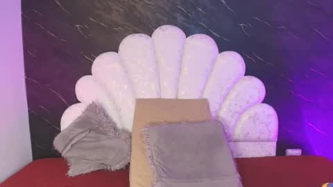 Snapshot of miaabrown__ chatting on 03/27/26, 12:05 Mia online show from 03/27/26, 12:05