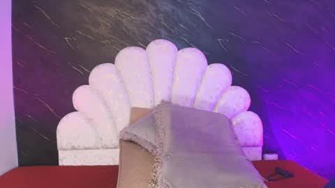 Snapshot of miaabrown__ chatting on 03/31/26, 12:05 Mia online show from 03/31/26, 12:05