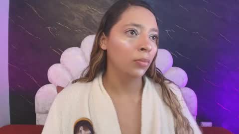 Snapshot of miaabrown__ chatting on 04/10/26, 12:10 Mia online show from 04/10/26, 12:10