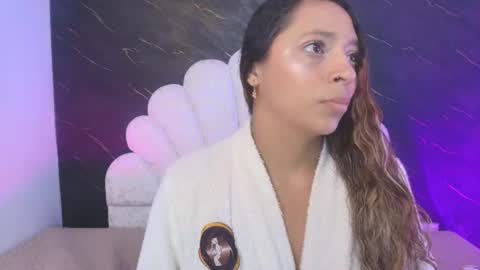 Snapshot of miaabrown__ chatting on 06/10/26, 12:04 Mia online show from 06/10/26, 12:04