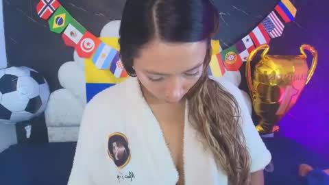Snapshot of miaabrown__ chatting on 06/24/26, 12:04 Mia online show from 06/24/26, 12:04