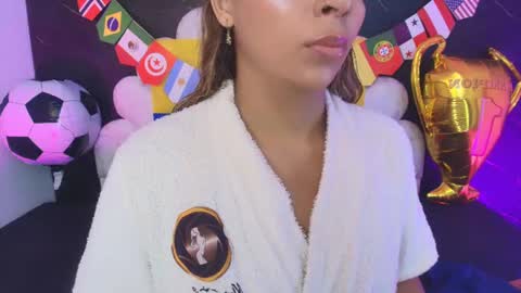 Snapshot of miaabrown__ chatting on 06/25/26, 11:59 Mia online show from 06/25/26, 11:59