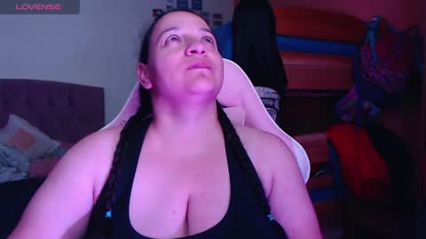 Snapshot of miaabrownn chatting on 04/15/26, 03:35 MIA online show from 04/15/26, 03:35