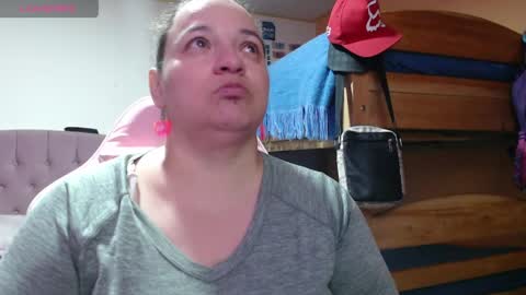 Snapshot of miaabrownn chatting on 04/19/26, 07:05 MIA online show from 04/19/26, 07:05