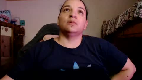 Snapshot of miaabrownn chatting on 06/11/26, 08:40 MIA online show from 06/11/26, 08:40