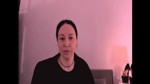 Snapshot of miaalluring chatting on 05/16/26, 04:06 Mia online show from 05/16/26, 04:06