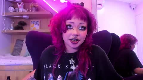 Mia online show from 02/23/25, 06:45