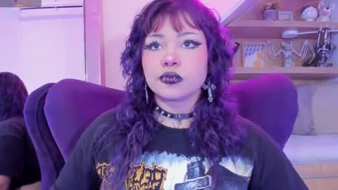 Mia online show from 10/07/25, 03:58