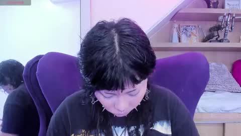 Snapshot of miaamane chatting on 01/10/26, 12:29 Mia online show from 01/10/26, 12:29