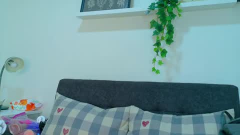 miaanderson__ online show from 04/06/26, 01:12