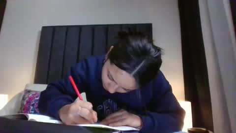 Snapshot of miaandnaty1 chatting on 01/26/25, 05:45 miaandnaty1 online show from 01/26/25, 05:45