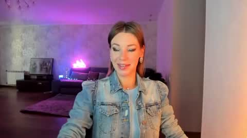 Snapshot of miababy14 chatting on 07/01/26, 04:25 Mia online show from 07/01/26, 04:25