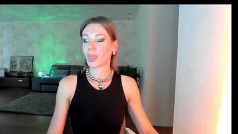 Snapshot of miababy14 chatting on 07/03/26, 04:30 Mia online show from 07/03/26, 04:30