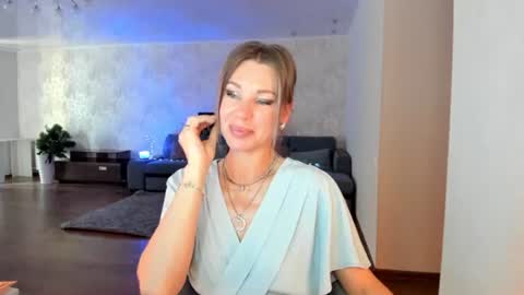 Snapshot of miababy14 chatting on 07/07/26, 07:56 Mia online show from 07/07/26, 07:56