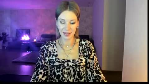 Snapshot of miababy14 chatting on 07/28/26, 11:17 Mia online show from 07/28/26, 11:17