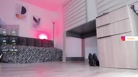 Snapshot of miabelier_ chatting on 11/13/25, 11:58 Mia Belier online show from 11/13/25, 11:58