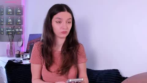 mia online show from 05/18/26, 06:52