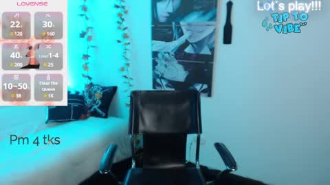 miablack_k online show from 01/09/25, 10:31