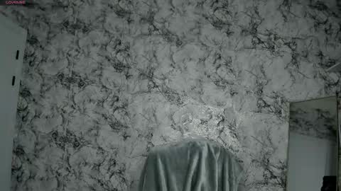 Snapshot of miabrian chatting on 03/11/26, 05:52 Mia online show from 03/11/26, 05:52