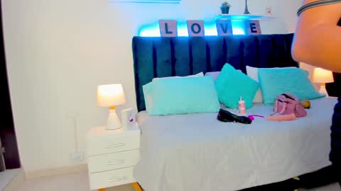 MIA online show from 01/08/25, 03:40