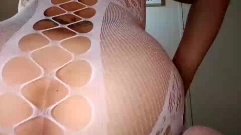 Snapshot of miabueno6969 chatting on 10/11/25, 11:14 Mia Bueno online show from 10/11/25, 11:14
