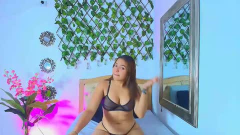 Snapshot of miabunny___ chatting on 02/22/26, 04:24 TATIANA online show from 02/22/26, 04:24