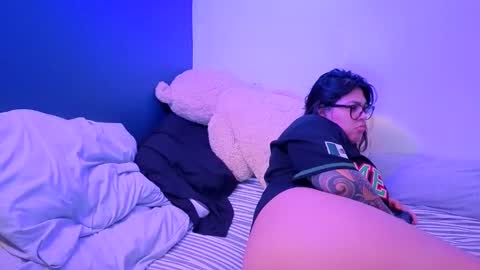 Snapshot of miacanela_xo chatting on 05/18/26, 04:07 Mia online show from 05/18/26, 04:07