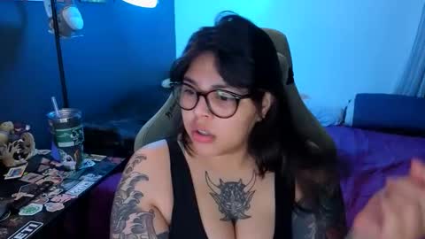 Snapshot of miacanela_xo chatting on 06/03/26, 03:09 Mia online show from 06/03/26, 03:09