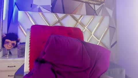   online show from 02/28/25, 03:37