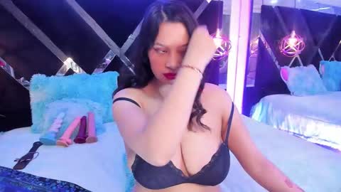 Snapshot of miacharloth chatting on 03/14/26, 01:55 Mia online show from 03/14/26, 01:55