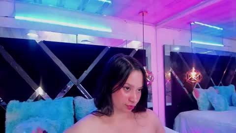 Snapshot of miacharloth chatting on 03/25/26, 01:44 Mia online show from 03/25/26, 01:44