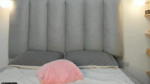 miacleark online show from 04/02/26, 09:34