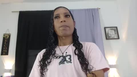 MiaCoock online show from 11/10/25, 01:10