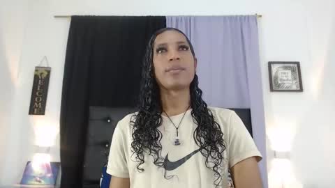 MiaCoock online show from 11/13/25, 01:10