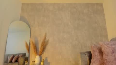 miacooper online show from 01/09/25, 03:23