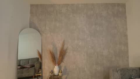 miacooper online show from 01/14/25, 06:28