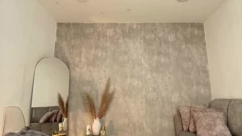 miacooper online show from 01/17/25, 12:21