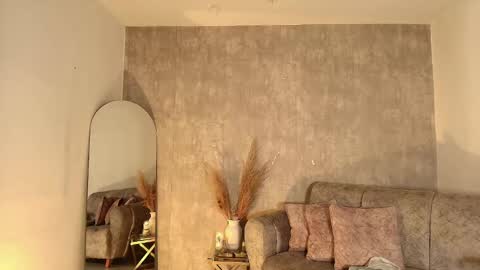 miacooper online show from 01/18/25, 12:26