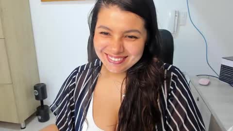 IG Yojanagomez  online show from 03/03/25, 05:07