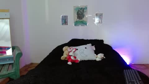 Snapshot of miadavisxx chatting on 03/21/26, 08:01 Mia david online show from 03/21/26, 08:01