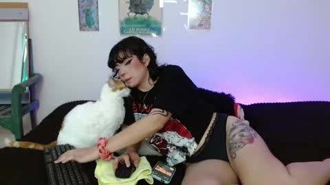 Snapshot of miadavisxx chatting on 03/25/26, 08:04 Mia david online show from 03/25/26, 08:04