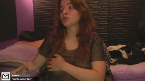 Mia online show from 11/30/25, 06:28