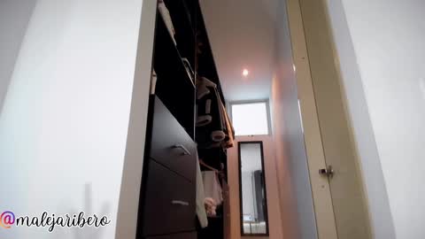 Snapshot of miaduval chatting on 01/07/26, 09:28 Mia online show from 01/07/26, 09:28